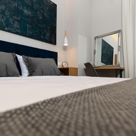 Harbour Residence Rooms Rijeka Exteriör bild